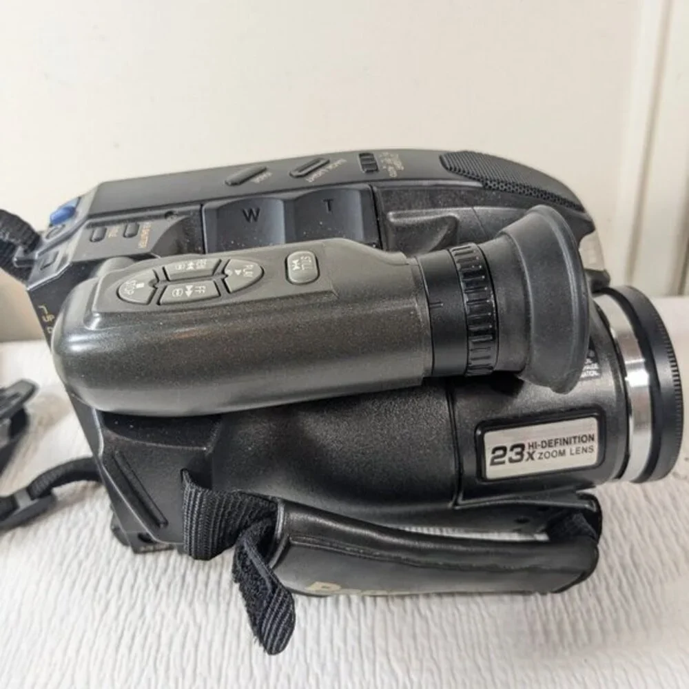 Panasonic PV-L578 Palmcorder Camcorder‎ PV-L578D Palmsight FOR PARTS REPAIR